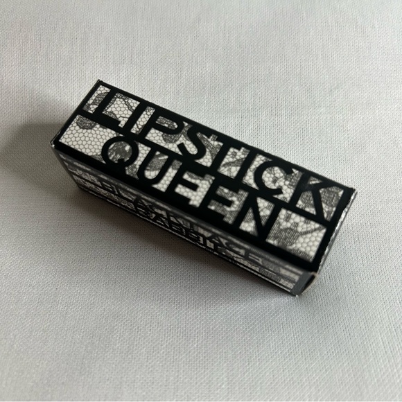 Lipstick Queen Black Lace Rabbit Lipstick - Picture 1 of 10